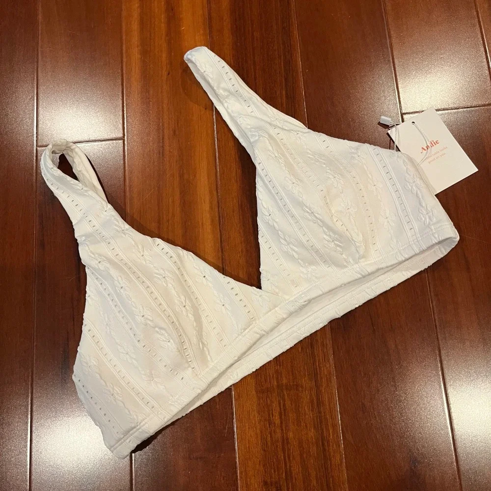 Andie White‎ Bikini Top Swim Belmar Coco Cream Eyelet Floral AT222 New Medium